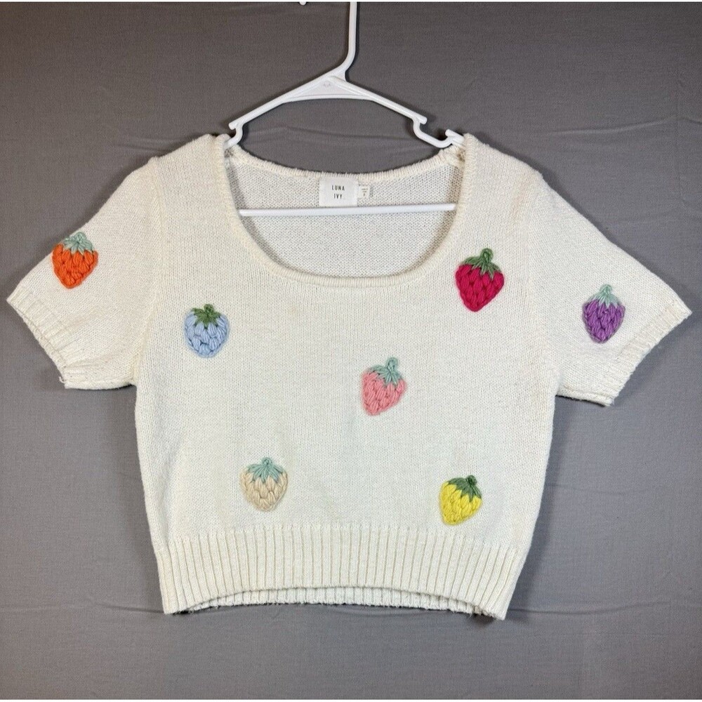 Luna Ivy Ivory Rib Knit Cropped Sweater Embroidered Strawberry Scoop Neck S